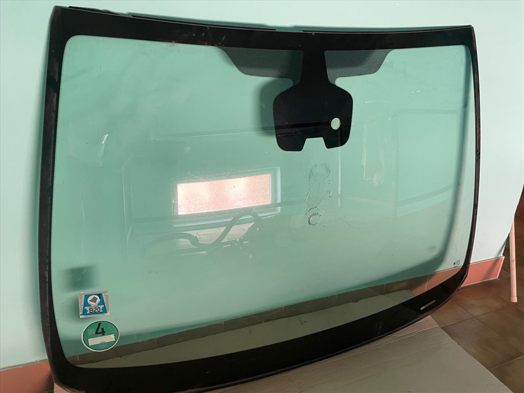 Opel Astra J Szélvédő , Oldal ablak Ajtó üveg A Oszlop / C Oszlop oldal üveg 1. kép