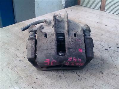 VOLVO S40 2000.06.01-2004.05.31 Jobb első féknyereg munkahengerrel