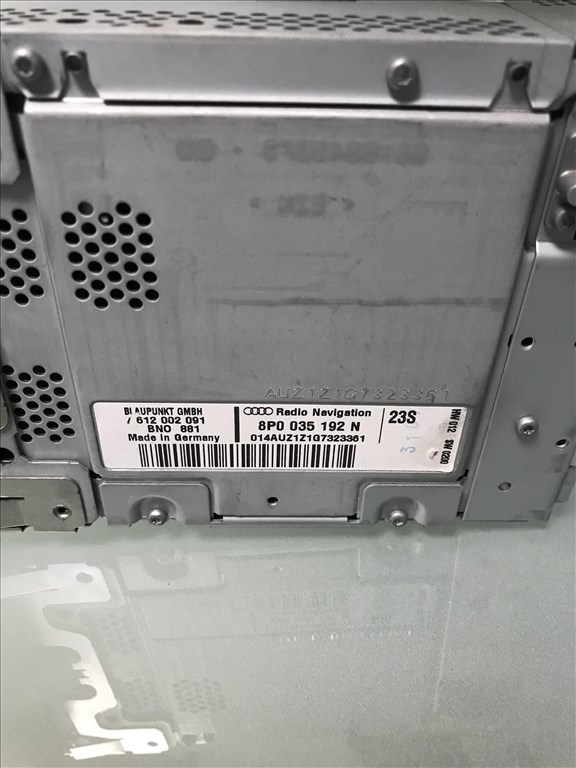 Audi A3 (8P) fejegység (NAVIS) 8p0035192n 3. kép