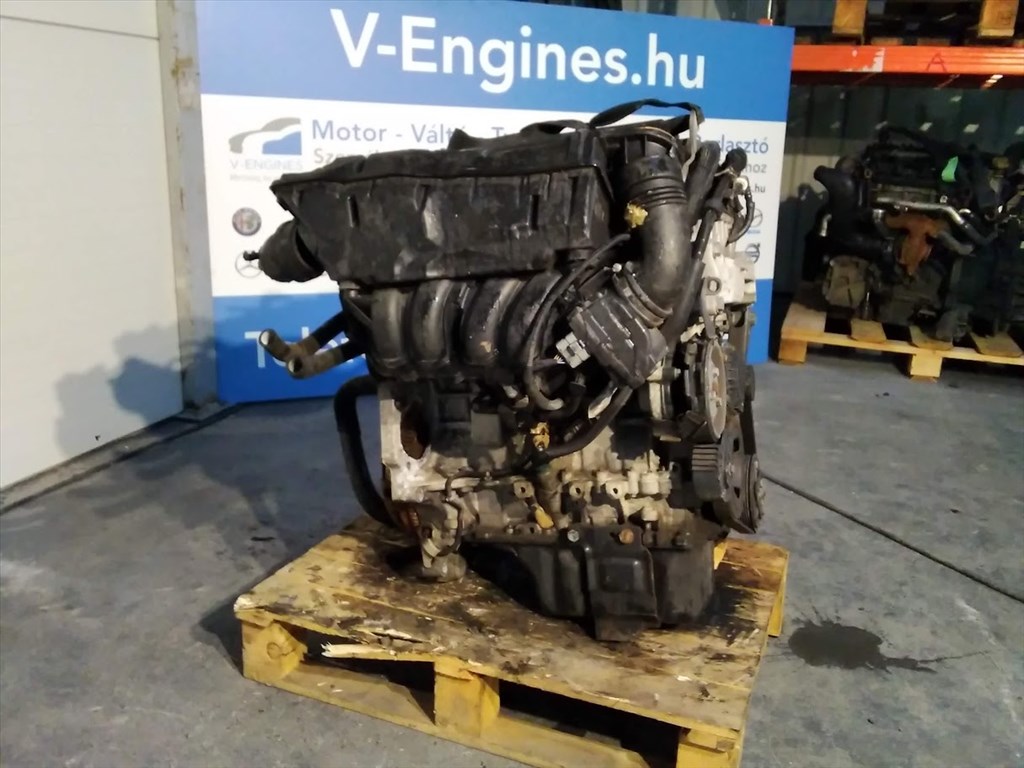PSA 8FS bontott motor  3. kép