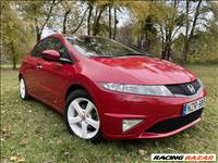 Honda Civic 1.8 GT Special Edition Sérülés mentes Szervizkőnyv Navi Bőr Tolatókamera Hertz Hifi
