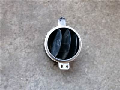 Mitsubishi Outlander I 2.0 4WD Jobb oldali szellőző 