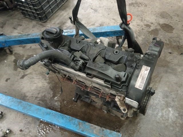 Volkswagen Jetta VI 1.6 TDI Motor (Fűzött blokk hengerfejjel) 21639 CAY cay0 5. kép