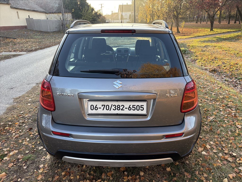 SUZUKI SX4 1.5 GLX CD AC FACELIFT/90.000KM/KLÍMA/EL.ABLAKOK/EL.TÜKRÖK/FRISS MŰSZAKI 7. kép