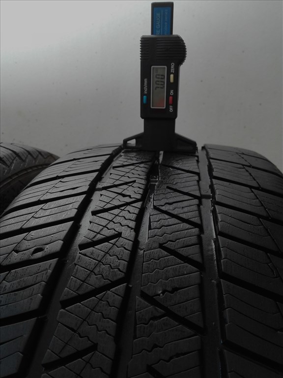 215/55R17 Barum téli gumi garnitúra 215/55 r17 5. kép