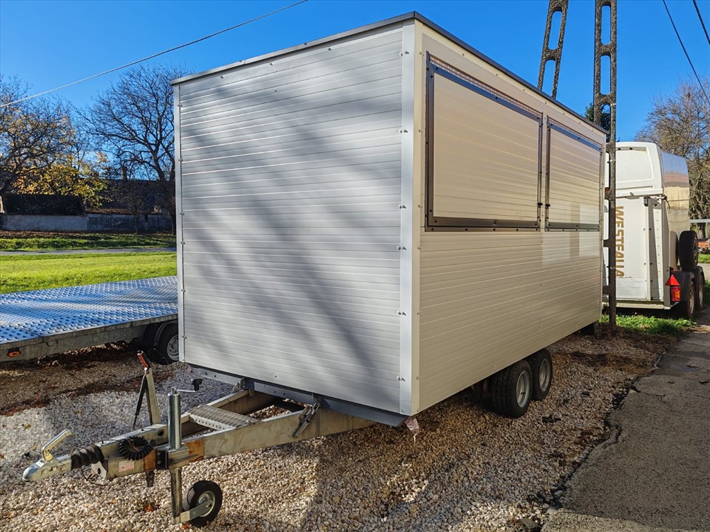 R0302 69 Foodtruck Food Truck Büfékocsi 4. kép