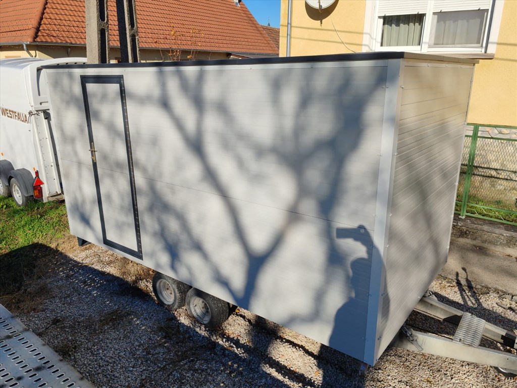 R0302 69 Foodtruck Food Truck Büfékocsi 7. kép