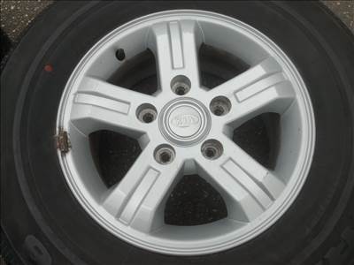 Kia 16-os gyári alukerék 5x139,7 