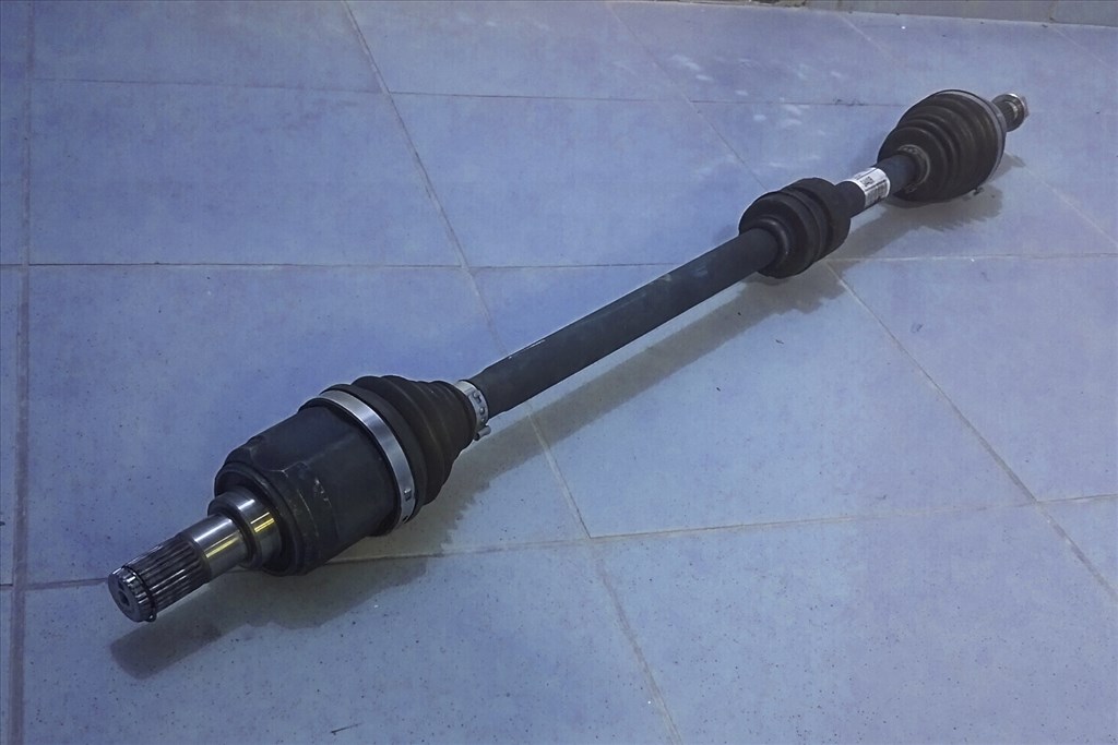 Kia Cee'd / Procee'd (CD) jobboldali féltengely 1.6 CRDi 49501g4400 3. kép