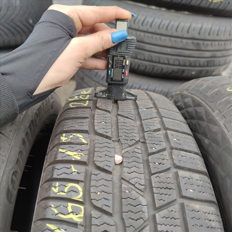  195/65 R15 Continental téli gumi 28000ft a 2db/32/ 2. kép