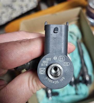 Chrysler Voyager 2.8 CRD (RG/RS) porlasztó  0445110059 0986435149