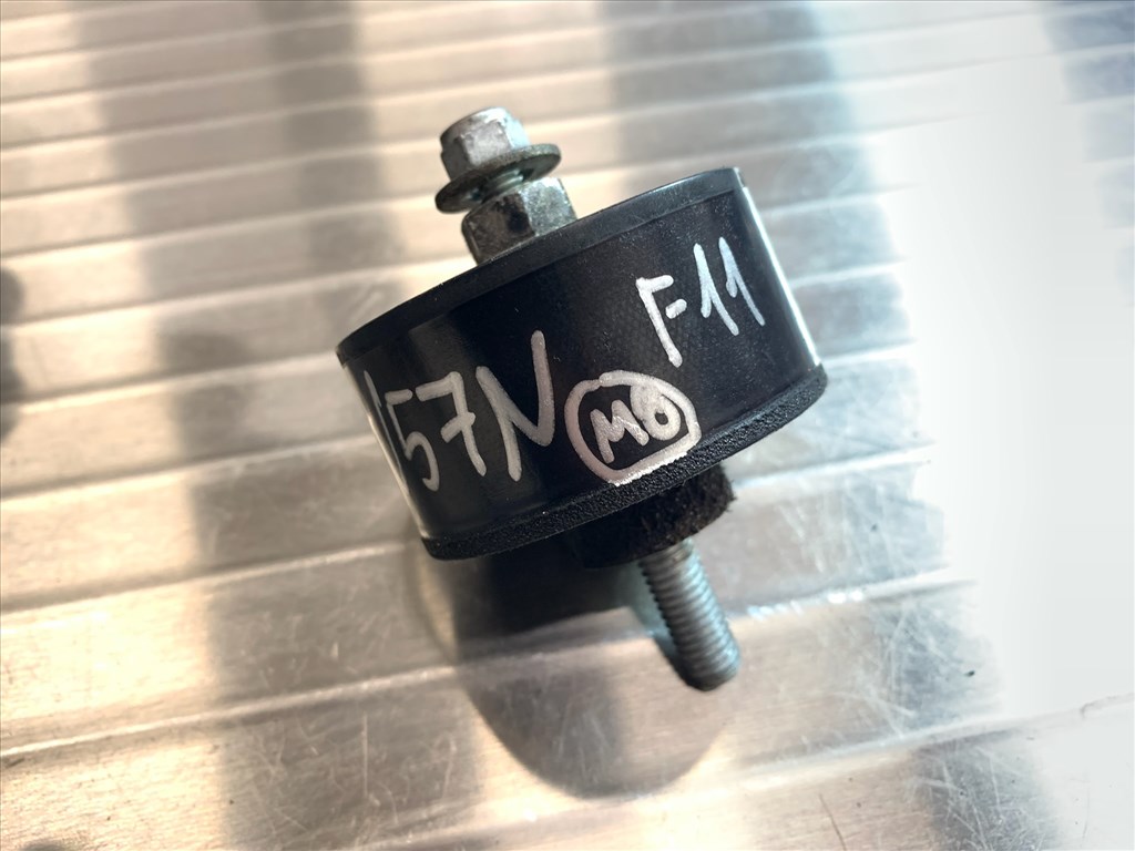 BMW E70, E71, E8X, E9X, F0X, F1X szíj vezetőgörgő 11288511737 8511737 1. kép