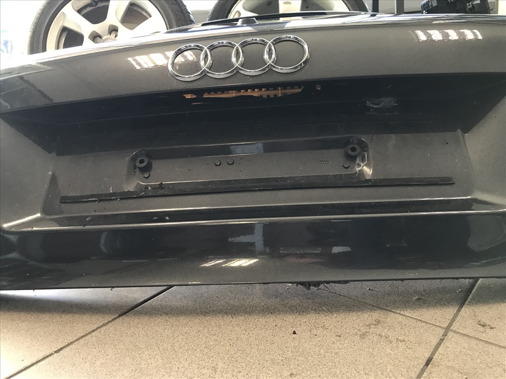 Audi A3 (8P) (3 ajtós) csomagtér ajtó 4. kép