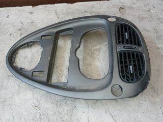 Citroën Xsara Picasso Középkonzol Keret *130218*