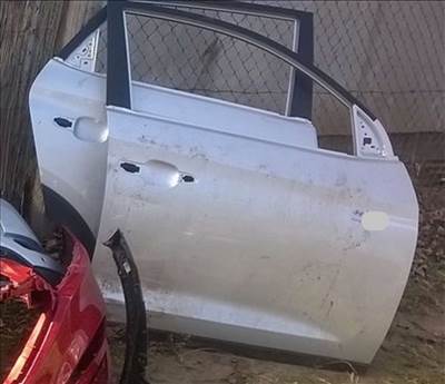 Hyundai Tucson (TL) Ajtó lökhárító intercooler spoiler lámpa 