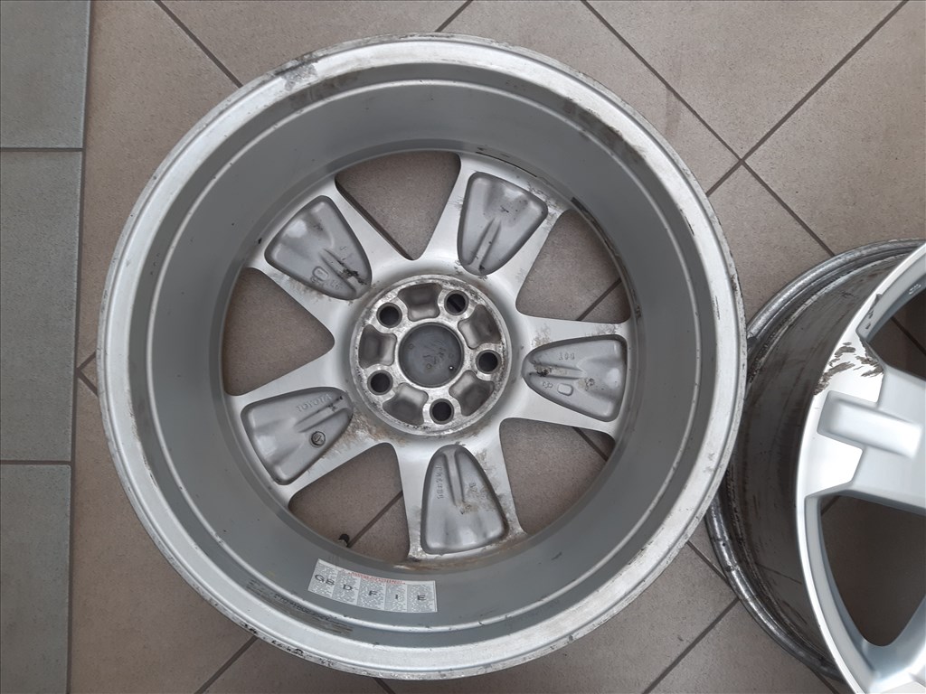  5x114.3 Toyota gyári alufelni 7,5x17 ET45 Rav4 Auris Corolla Avensis 7. kép