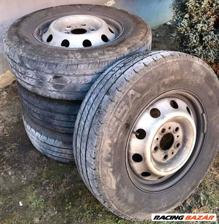  Eladó 4db 16-os 5x130-as Ducato,Jumper,Boxer Lemezfelni 215/75R16 C Lassa nyári gumival 1. kép