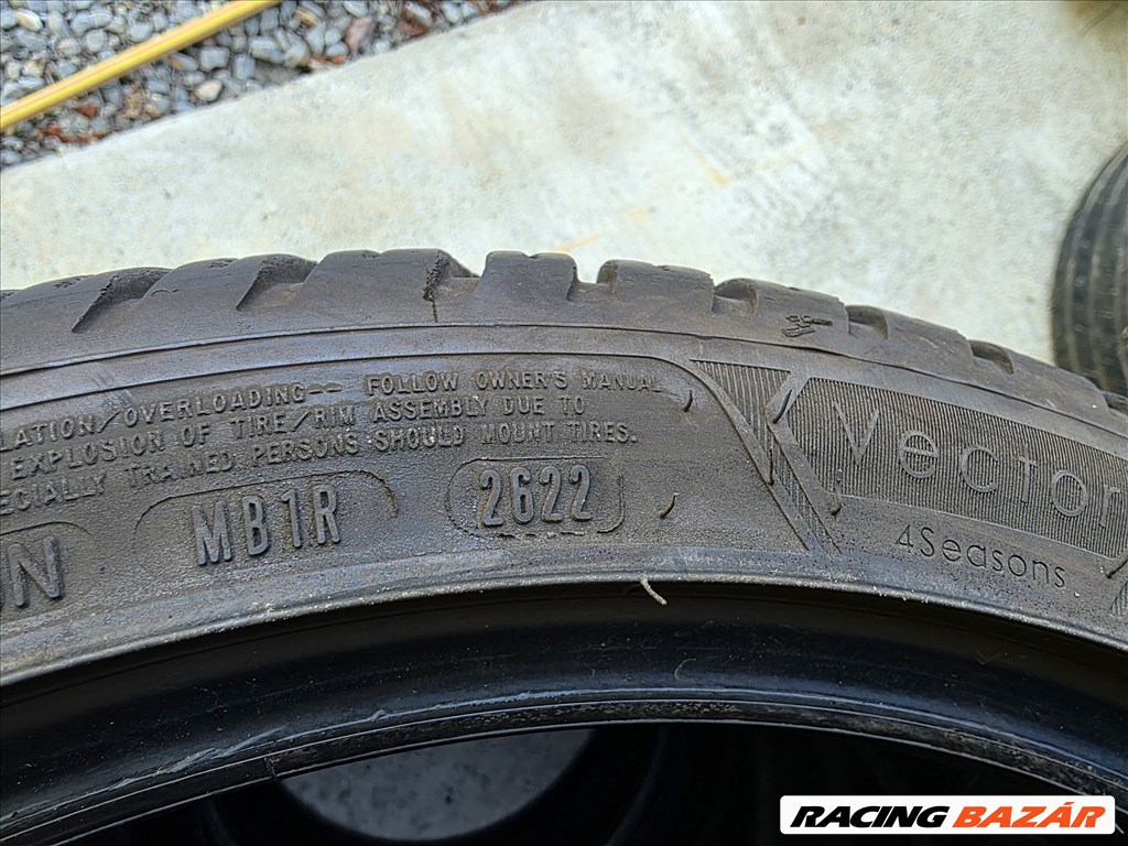 225/40R18 Good-Year 4évszakos 2db szinte újszerű állapotban eladó! 9. kép
