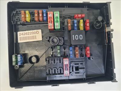 Volkswagen Golf VI 1.4 biztosítéktábla motortér (26813) 1k0937125c