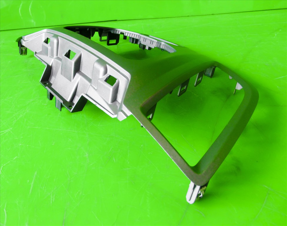 Ford Transit Mk6 2014- Középső SZELLŐZŐ rostély RÁDIÓ tartó keret OLCSÓN! 3. kép