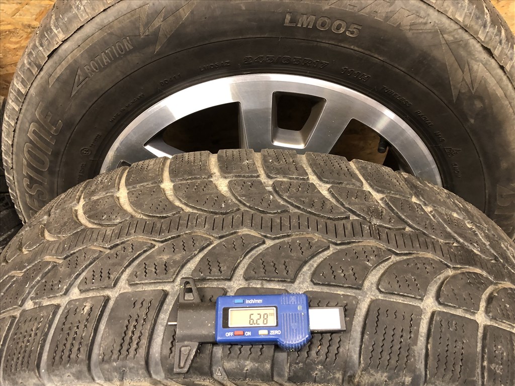 17 col VW Amarok, Transporter, T5, T6, 5x120 gyári alufelni 17 colos  12. kép