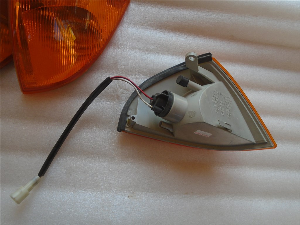 Suzuki Swift III bal első index  2. kép