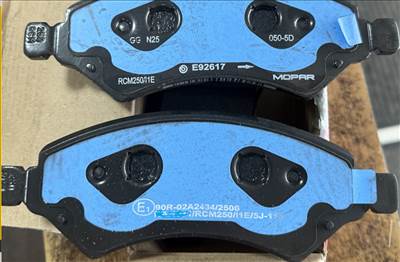 Fiat Ducato III 2024 Utáni Jumper Ducato Boxer első fékbetét oe77361194