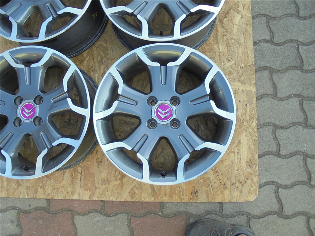 17-es Citroen 4 x 108-as gyári alufelni eladó   5. kép