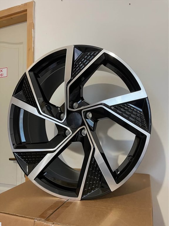 Audi Rs5 alufelni 19” 2. kép