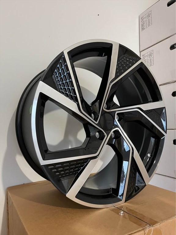 Audi Rs5 alufelni 19” 3. kép