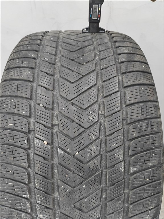  315/3022" használt Pirelli téli gumi 2 db 4. kép