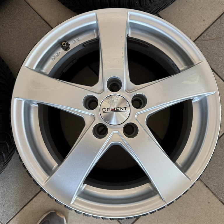 5x100 Dezent 6x15" ET38 ⌀63,3 használt alufelni garnitúra 3. kép