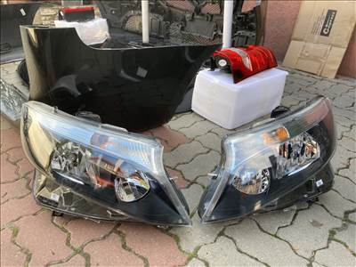 Mercedes Benz Vito , V osztály w 447 Bal első fényszóró , jobb első fényszóró