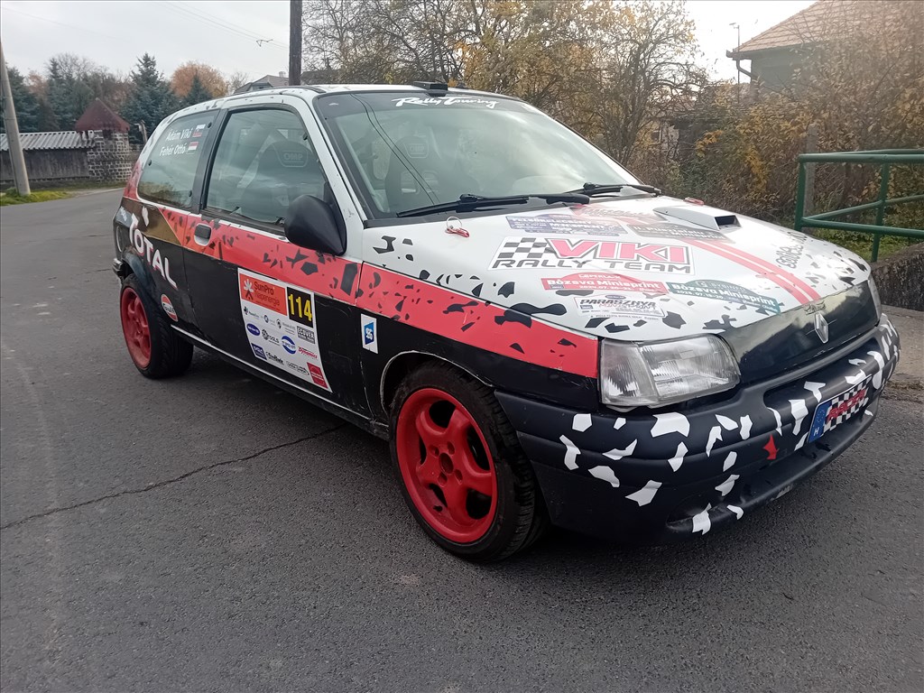 Renault Clio 1 versenyautó 2. kép