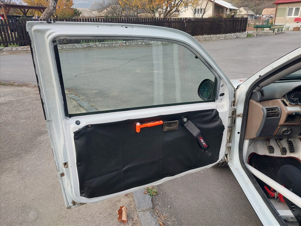 Renault Clio 1 versenyautó 10. kép