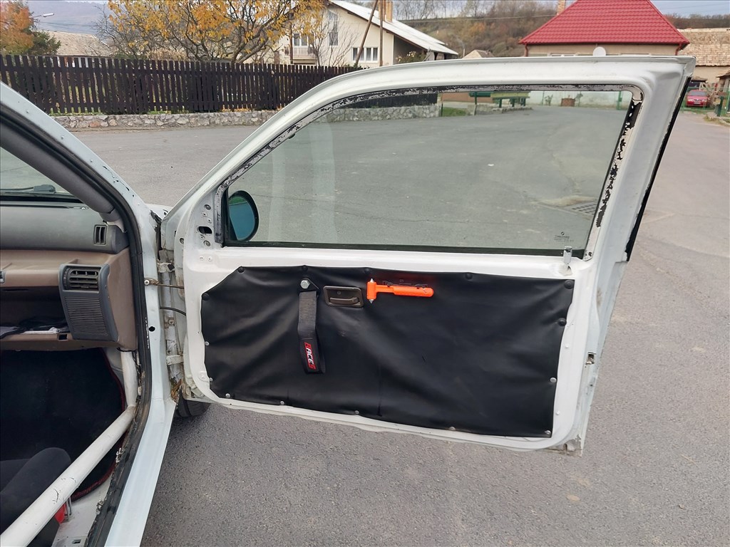 Renault Clio 1 versenyautó 16. kép