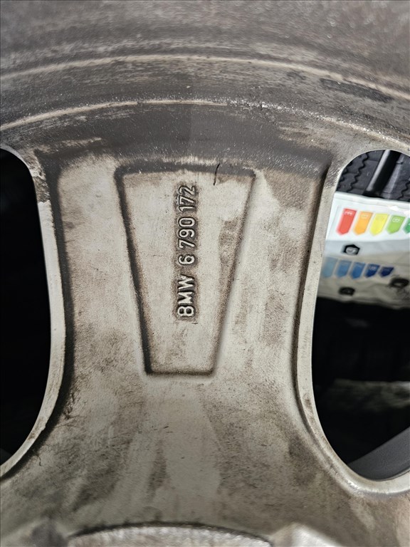  5x120 lyukosztású 8JJ 17" újszerű (gyári felni) alufelni 2. kép