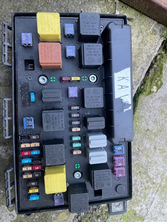 Opel Astra H Biztosítéktábla, Kormányoszlop Vezérlő, Komputer, ESP / REC , UEC . CIM , IPC  11. kép