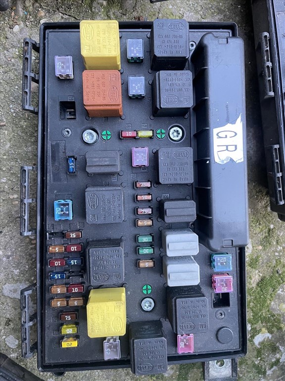 Opel Astra H Biztosítéktábla, Kormányoszlop Vezérlő, Komputer, ESP / REC , UEC . CIM , IPC  12. kép