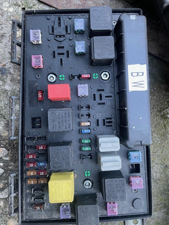 Opel Astra H Biztosítéktábla, Kormányoszlop Vezérlő, Komputer, ESP / REC , UEC . CIM , IPC  13. kép