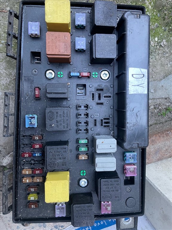 Opel Astra H Biztosítéktábla, Kormányoszlop Vezérlő, Komputer, ESP / REC , UEC . CIM , IPC  14. kép