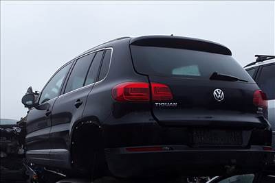 Volkswagen Tiguan hátsó lökhárító 