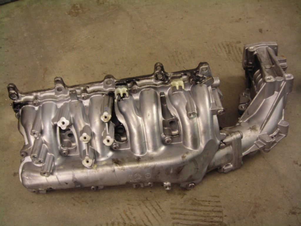 Opel Astra H 1.7CDTi Szívósor, Fojtószelep, EGR Szelep , Olajszűrő ház / Zafira B  1. kép