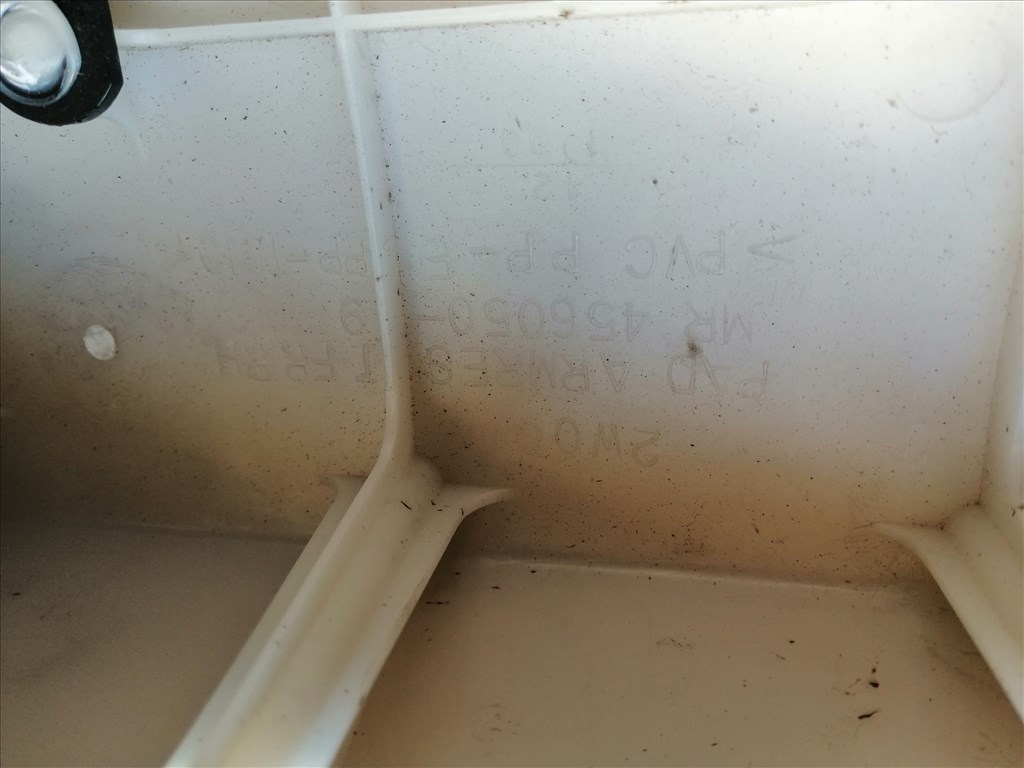 Mitsubishi Outlander I 2.0 4WD Jobb első Ablakemelő Kapcsoló, könyöklővel.  mr502237 mr456050 6. kép