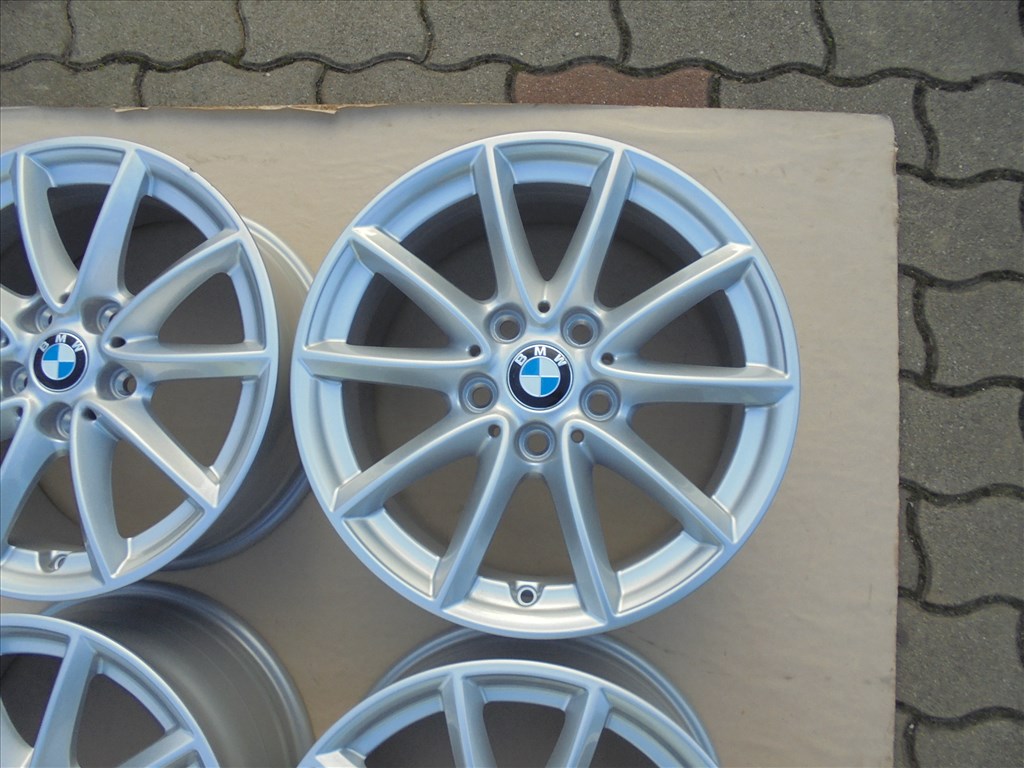 Új 16-os BMW gyári alufelni eladó 4. kép
