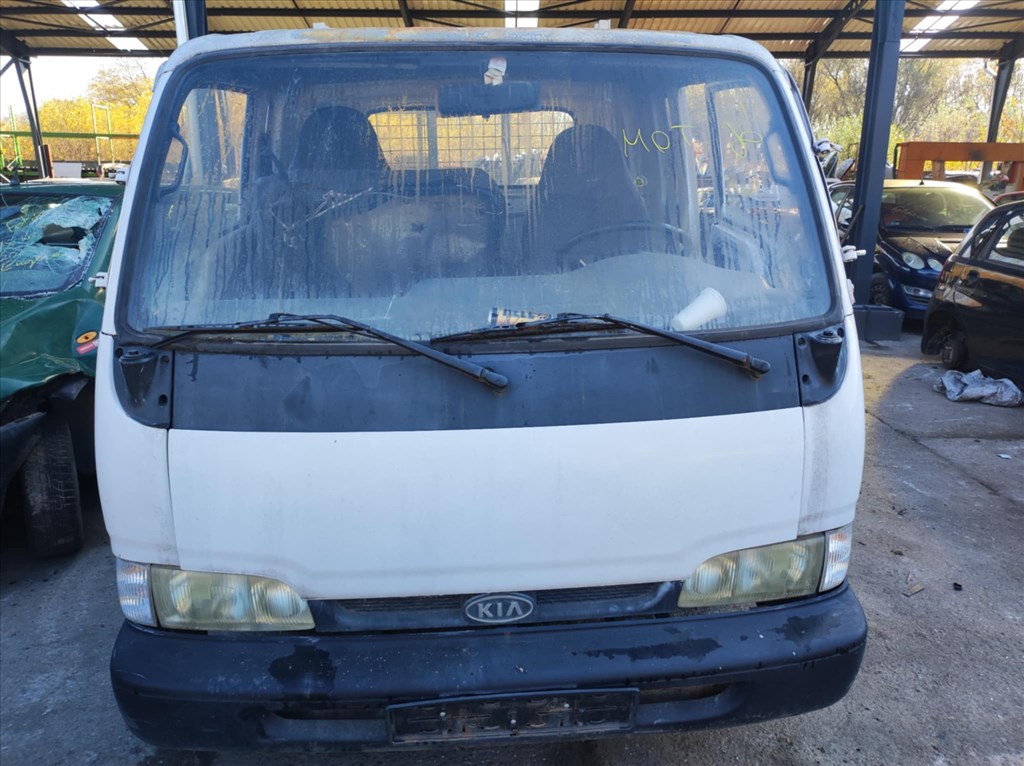 2001 KIA K2700  2.7 Diesel, manuális, platós felépítményű - balkormányos jármű bontása!  2. kép