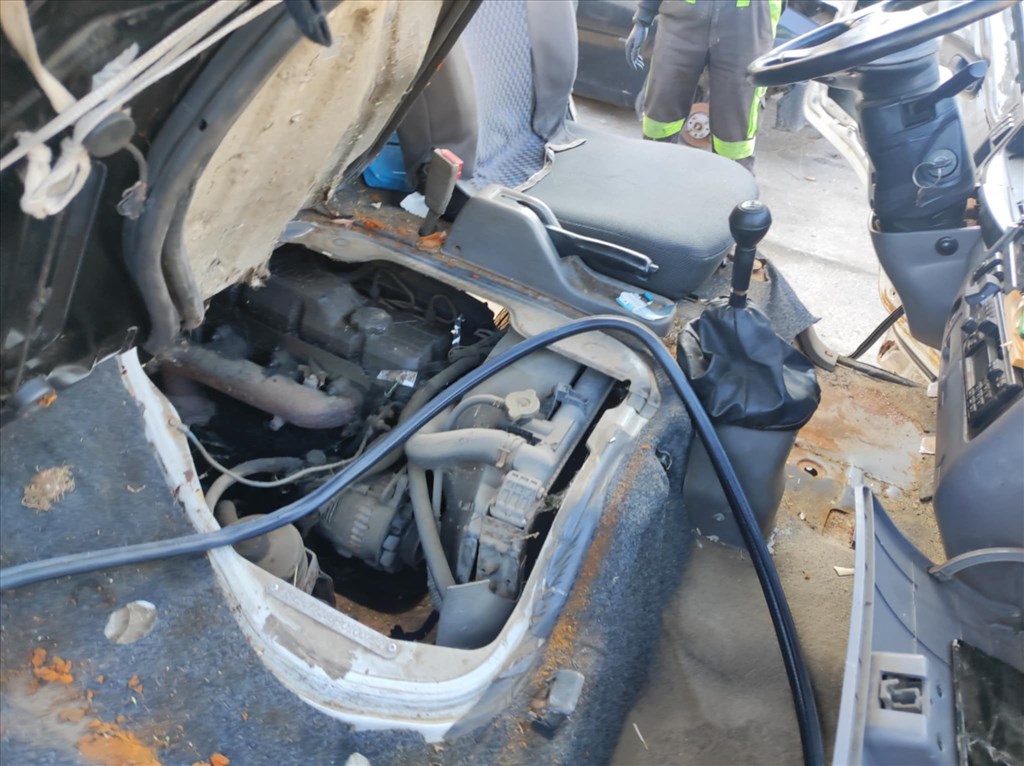 2001 KIA K2700  2.7 Diesel, manuális, platós felépítményű - balkormányos jármű bontása!  5. kép