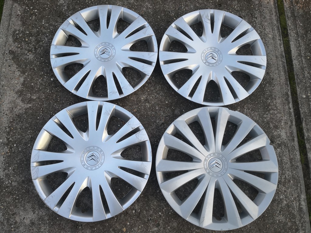 Citroen 16-os gyári dísztárcsa 3db 1. kép