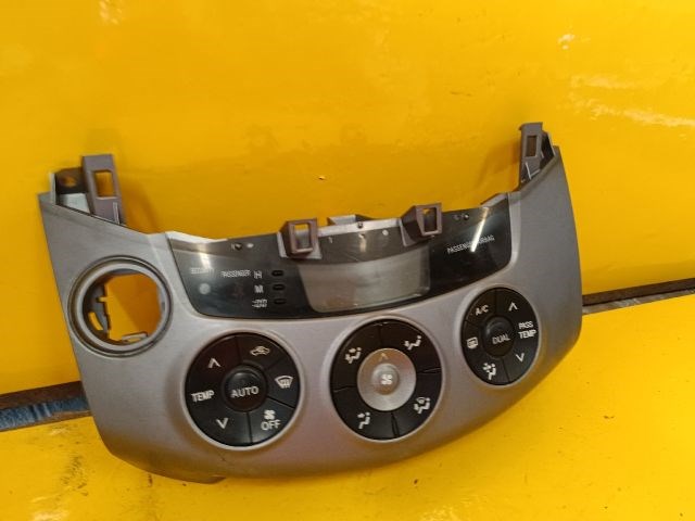 Toyota RAV4 (XA30) Fűtéskapcsoló (digit klímás) 3. kép