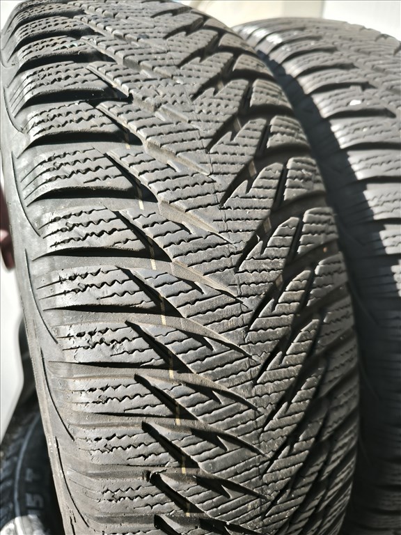  195/6515" 2db újszerű Goodyear téli gumi gumi 6. kép
